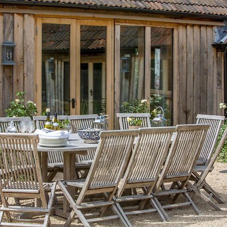 Villa The Cowsheds Brinkworth Esterno foto