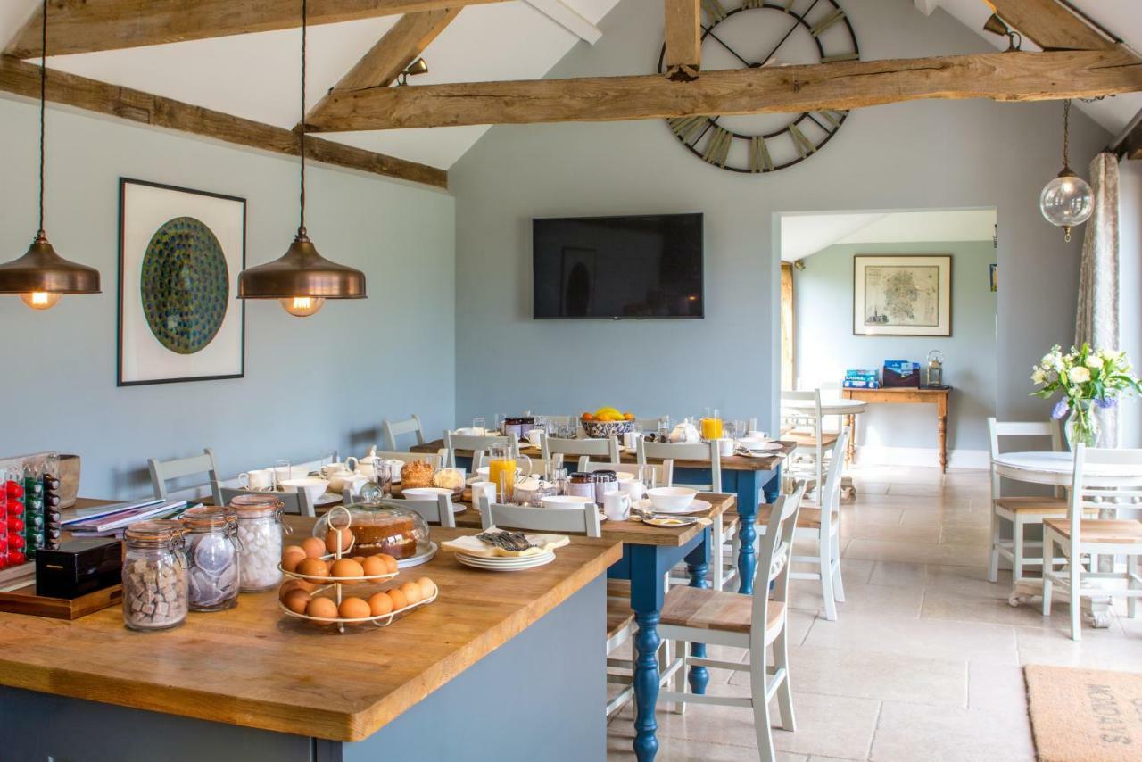 Villa The Cowsheds Brinkworth Esterno foto